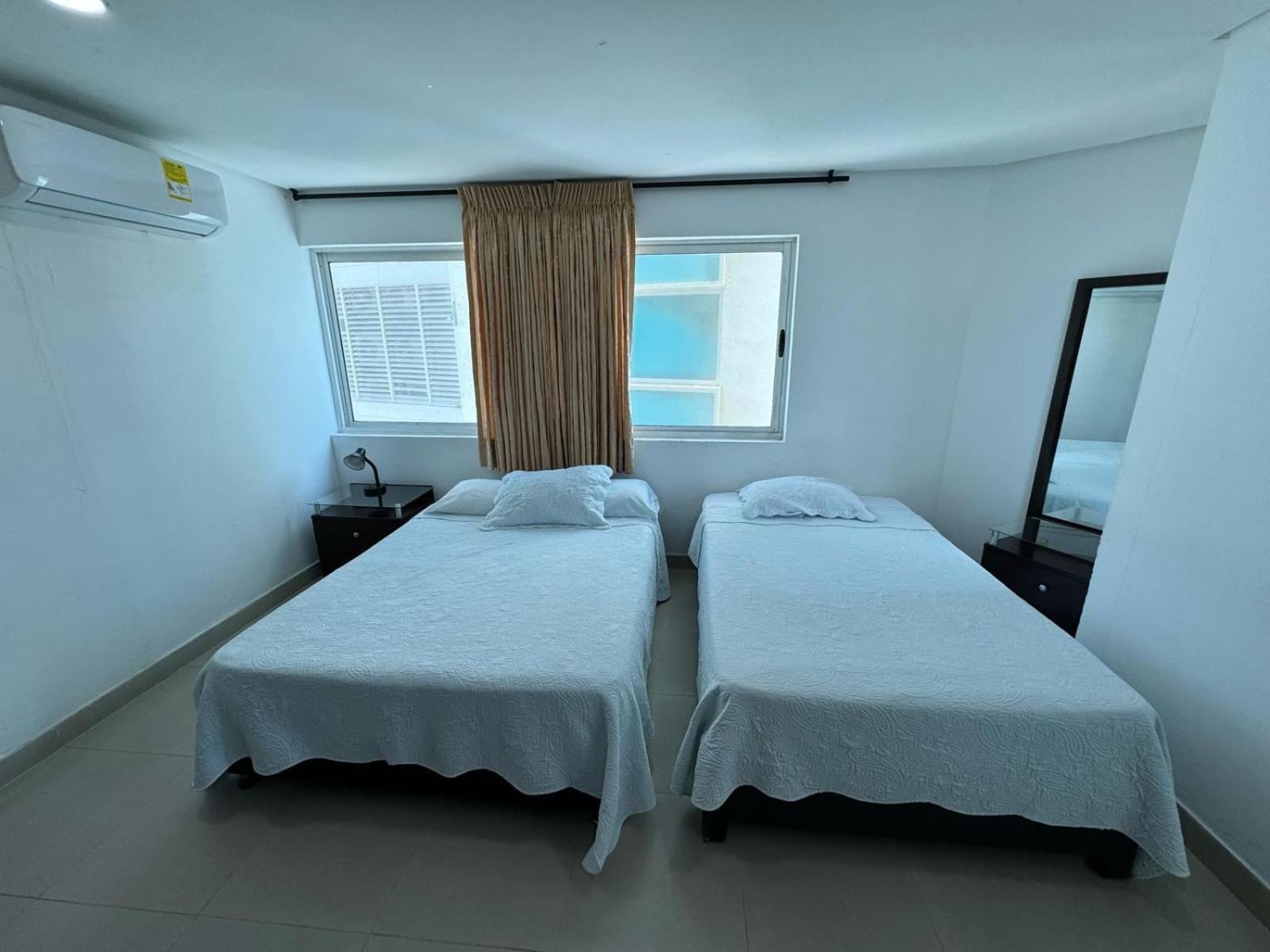 Apartamento En Laguito Ed Torres Del Lago 604 Icdi Cartagena Kültér fotó